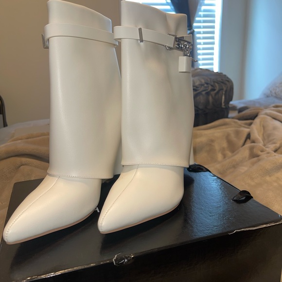 Shane Justin Shark Boots (Size 40) - Picture 4 of 11